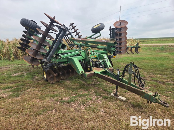 john-deere-630-image-3