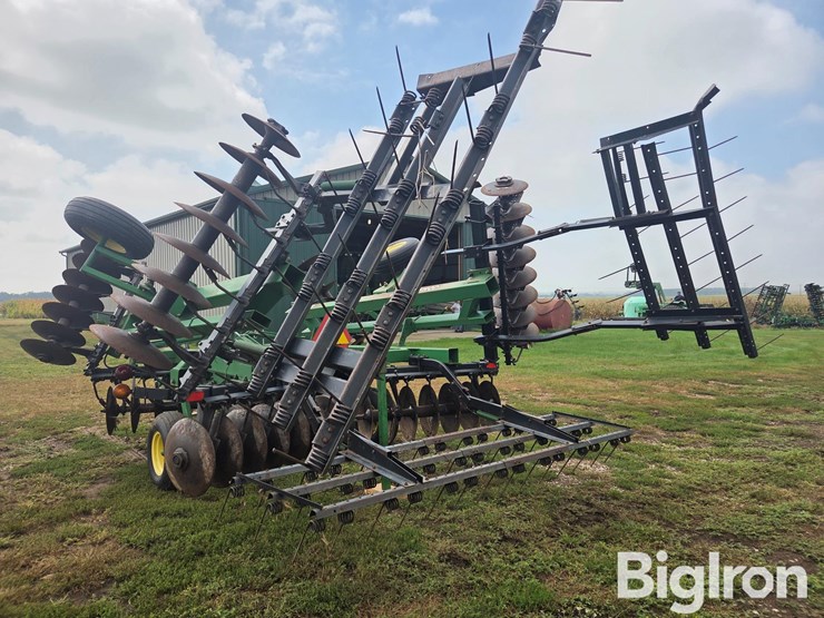 john-deere-630-image-7