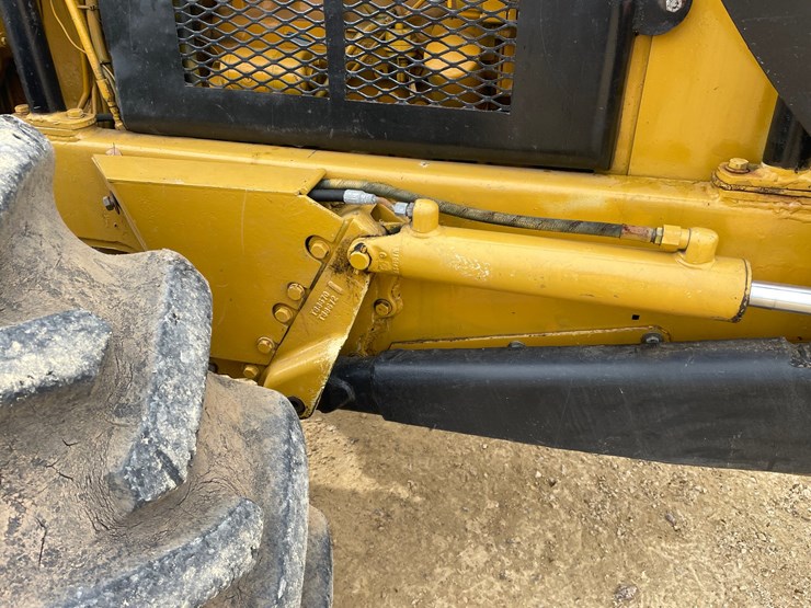 deere-440b-image-16
