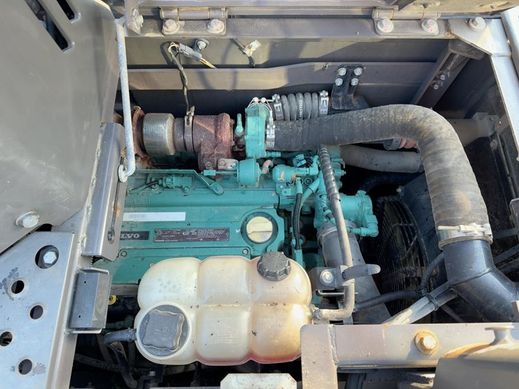 2019-volvo-ecr145el-image-36
