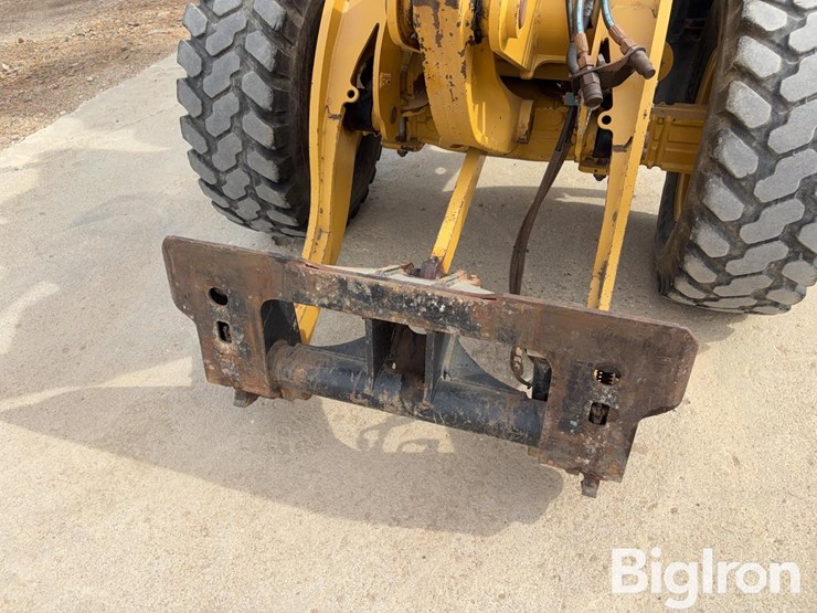 2017-caterpillar-906m-image-13