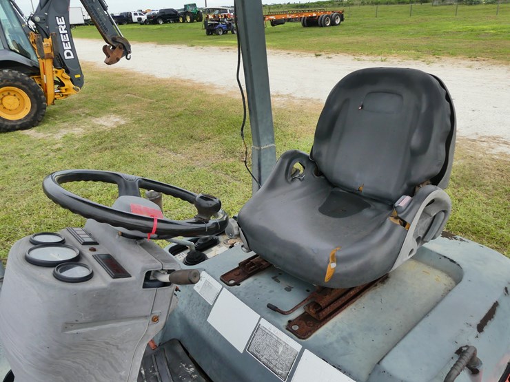 kubota-r520s-image-13