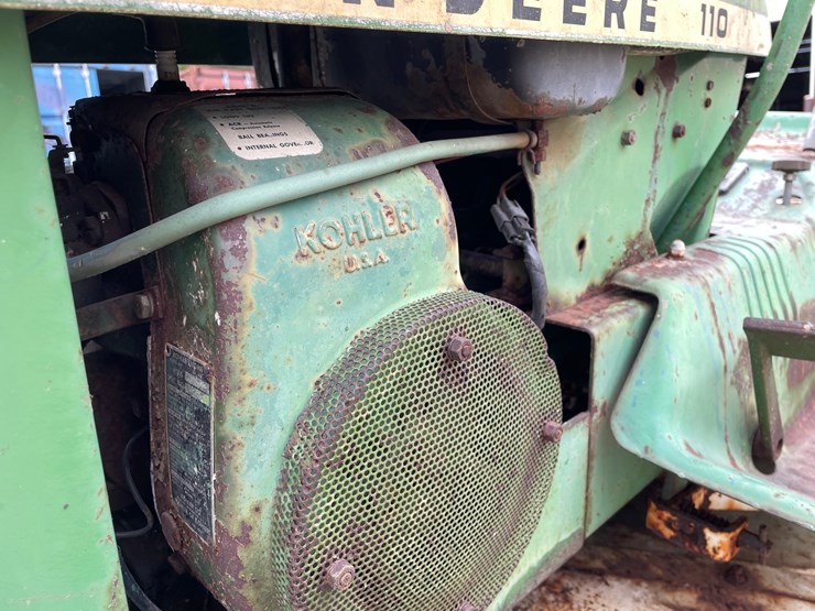 john-deere-110-image-17