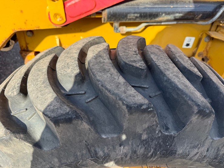 caterpillar-420e-image-101
