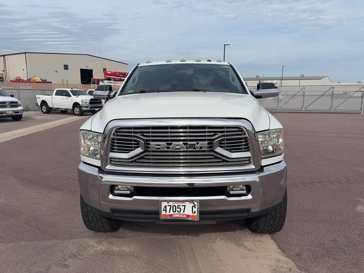 2014-dodge-1500-image-2