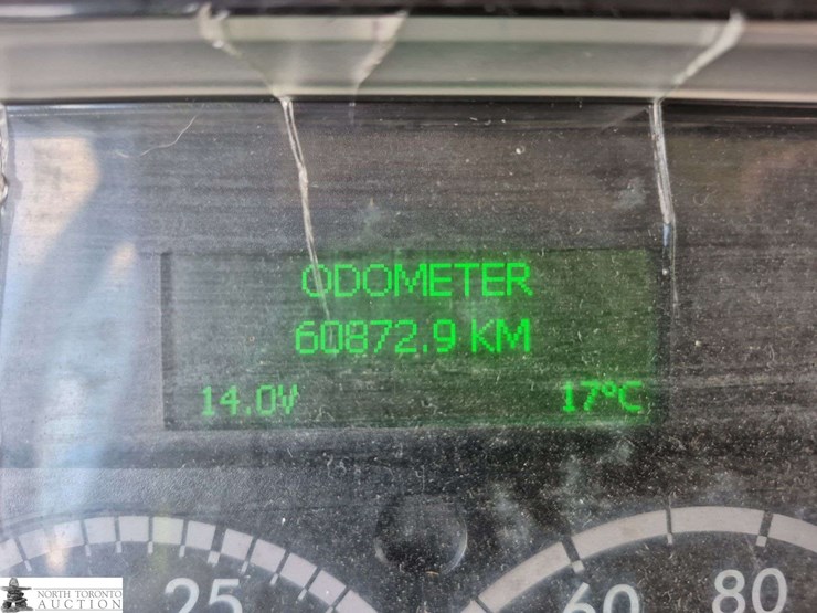 2018-freightliner-m2-106-image-17