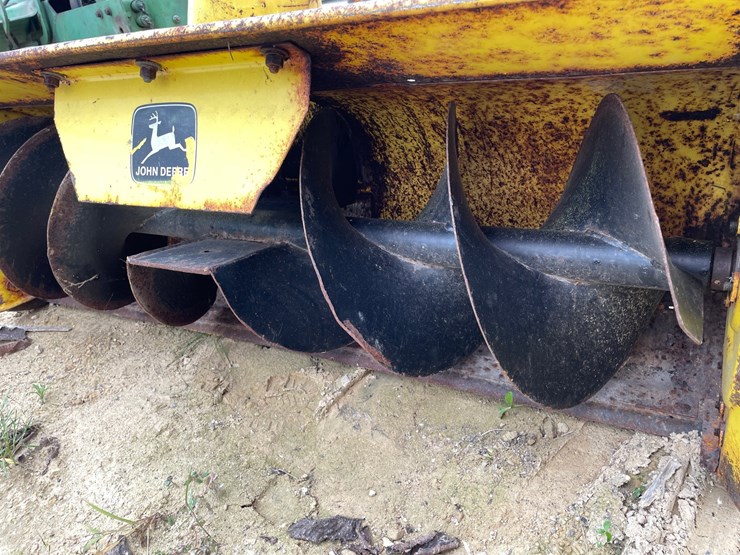 john-deere-140-image-28