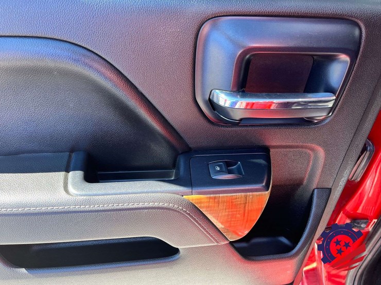 2014-gmc-sierra-z71-slt-pickup-truck-image-69