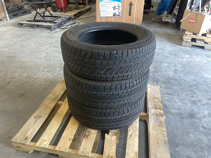 #3026-•-(3)-toyo-celsius-ii-18"-tires-image-1