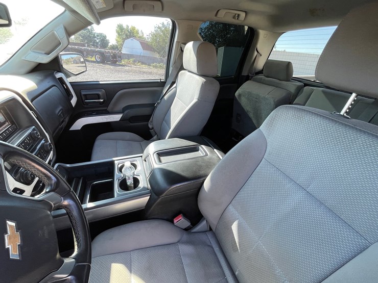 #2754-•-2015-chevrolet-silverado-(title-in-delay)-image-41
