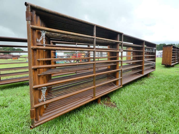 (10)-24'-free-standing-panels-image-2