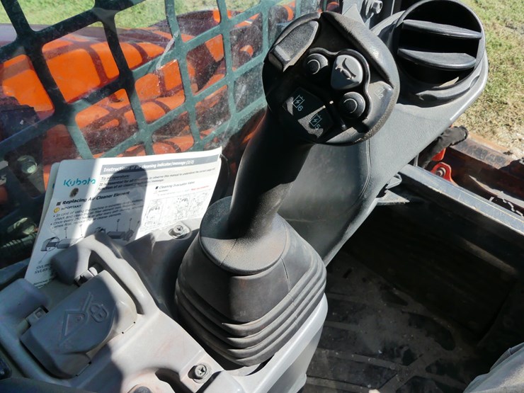 kubota-svl97-2-image-14