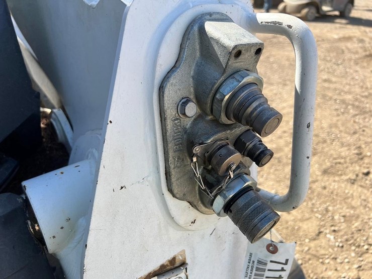2018-bobcat-t870-image-13