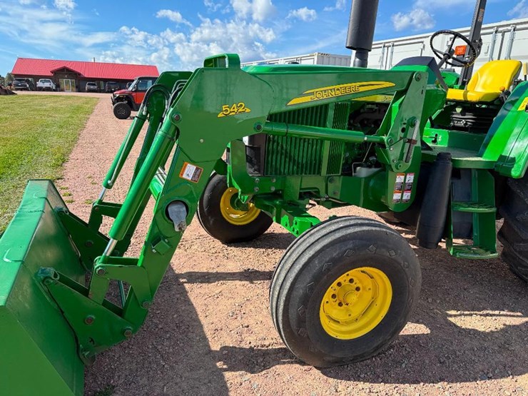john-deere-6403-image-16