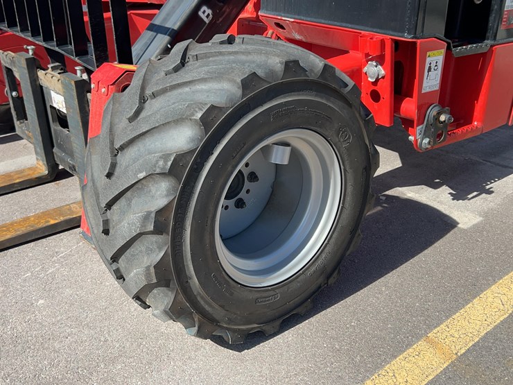 2024-manitou-tmt55ht-image-23