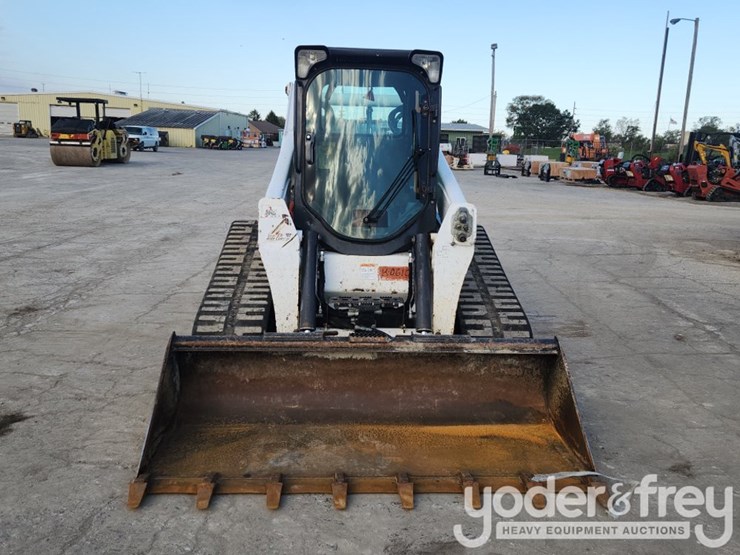 2021-bobcat-t870-image-8