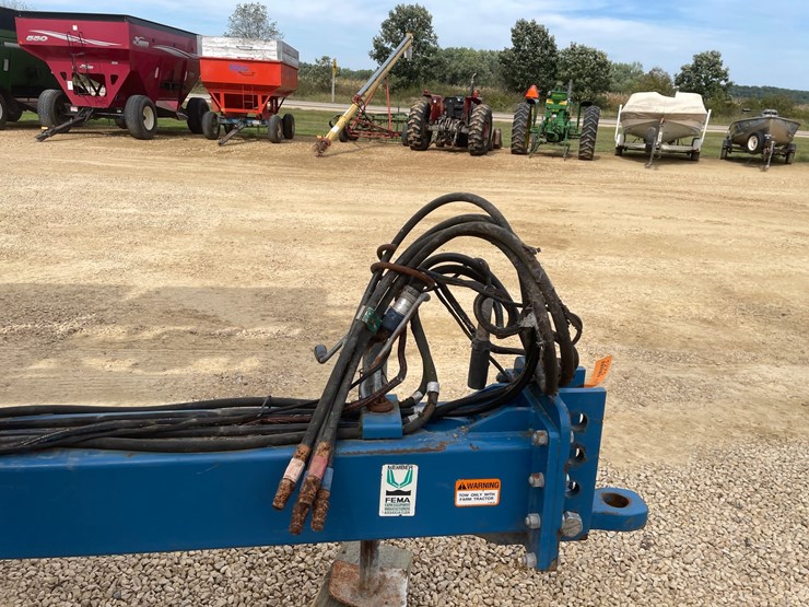 #1275-•-kinze-12'-corn-planter-image-8