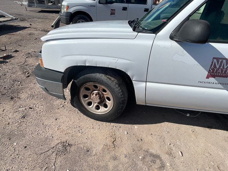 2005-chevrolet-silverado-1500-image-9