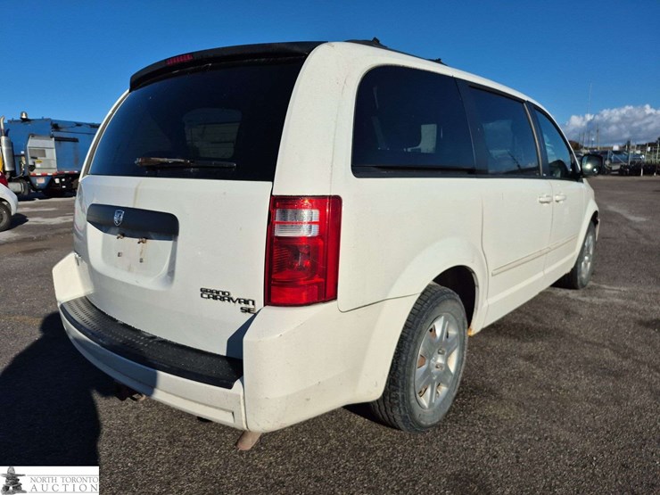 2009-dodge-grand-caravan-se-image-5
