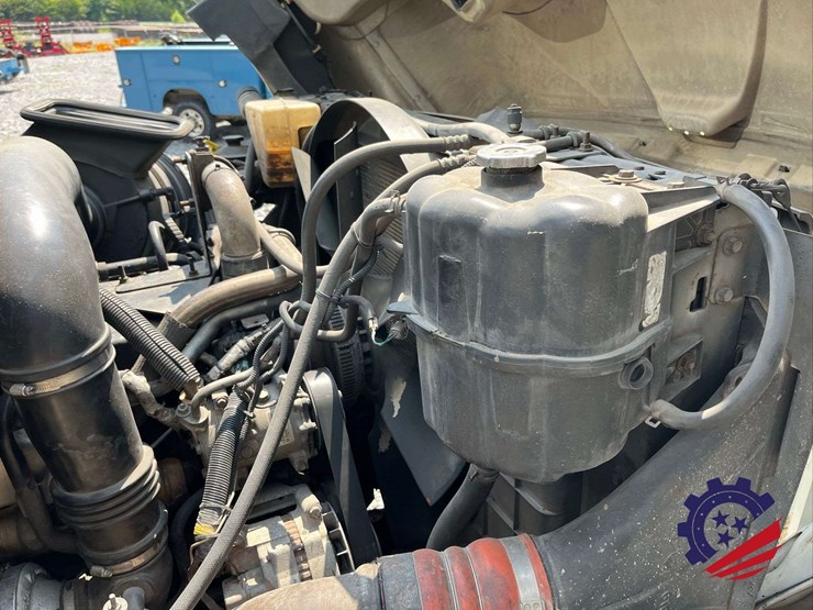 2009-international-sf637-t/a-hydrovac-truck-image-59