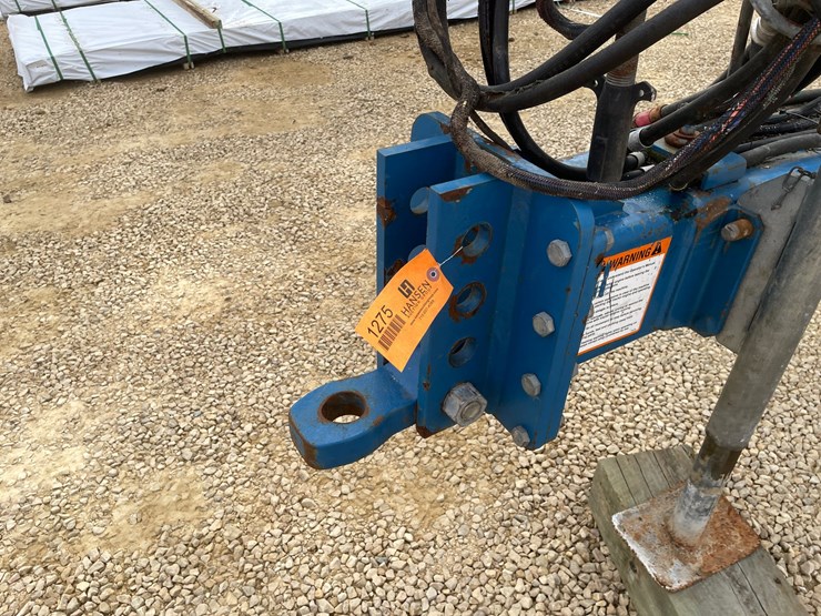 #1275-•-kinze-12'-corn-planter-image-46