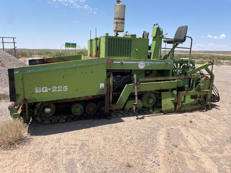#1002-•-barber-greene-asphalt-machine-(offsite-in-las-cruces,-nm)-image-1