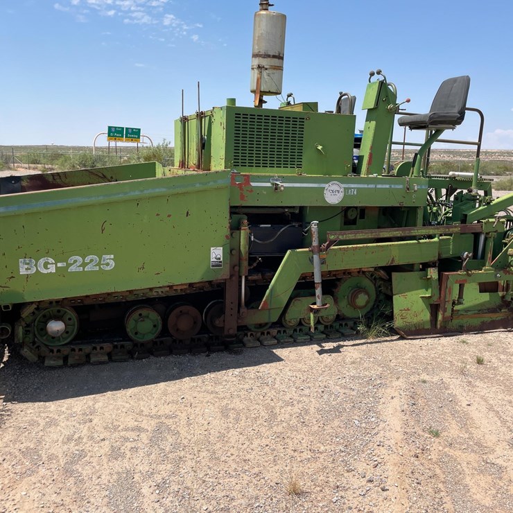 #1002 • Barber Greene Asphalt Machine (Offsite in Las Cruces, NM)