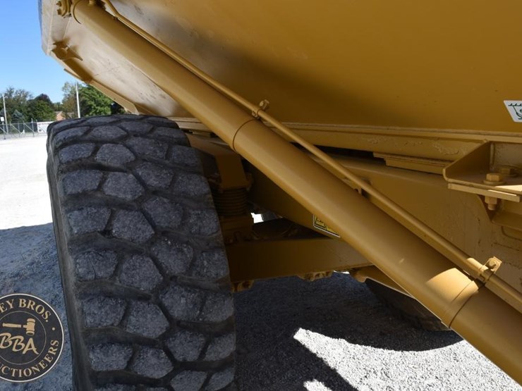 1997-caterpillar-d250e-ii-image-25