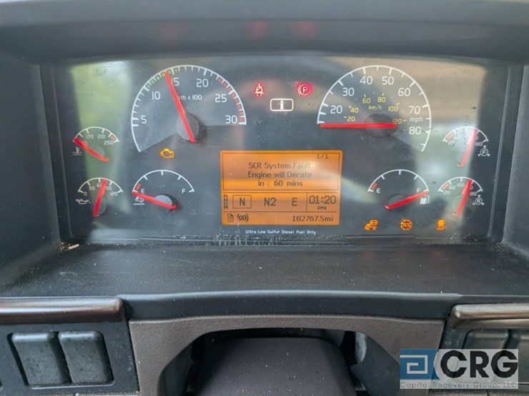 2018-volvo-10-image-21