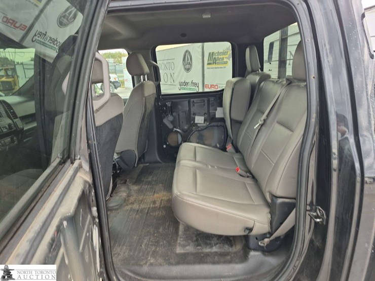 2019-ford-f150-image-21