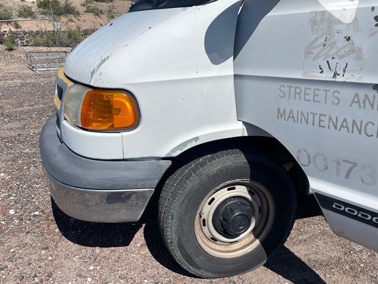 #2753-•-2000-dodge-ram-(title-in-delay)-image-34