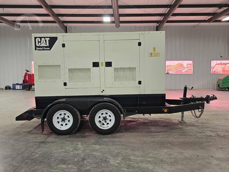 2013-caterpillar-xq60-6-image-6