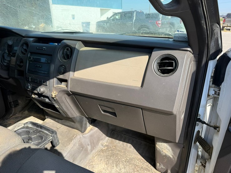 2010-ford-f150-image-47
