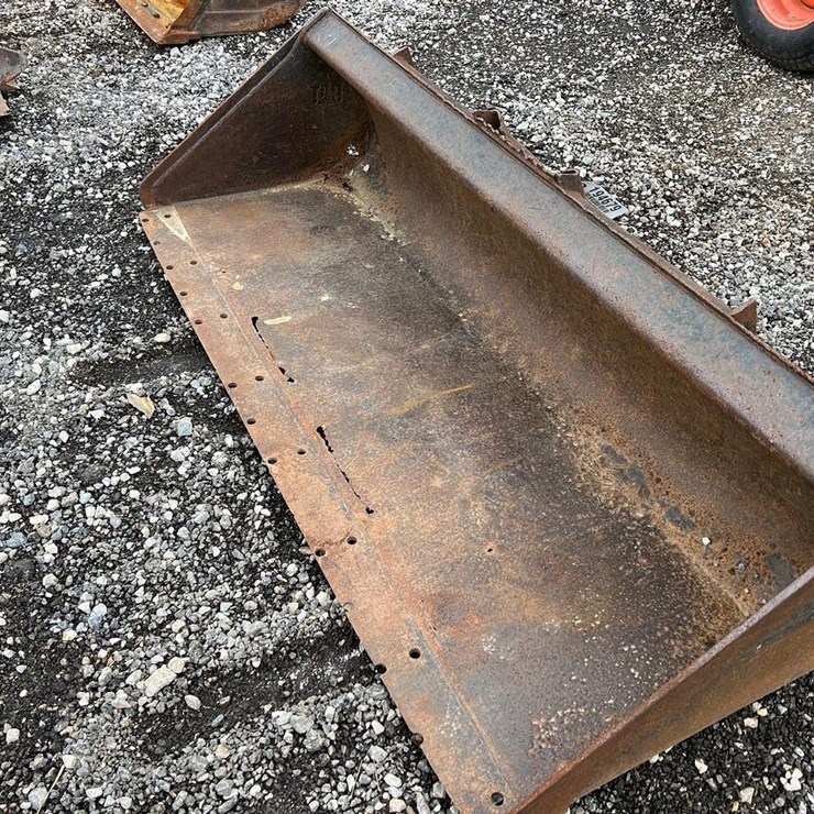 Caterpillar 74” Skid Steer Bucket