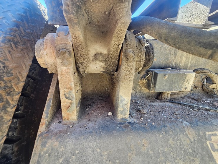 2007-mack-cl713-image-83
