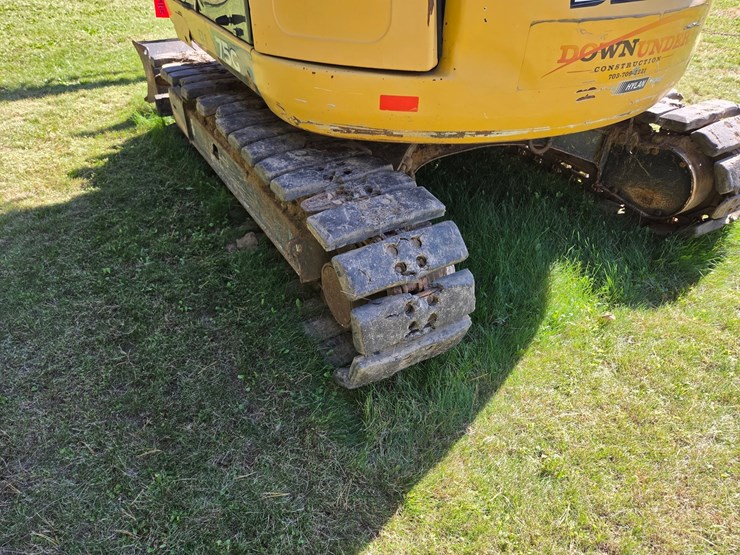2017-deere-75g-image-38