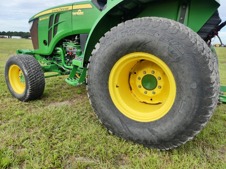 john-deere-4066m-image-5