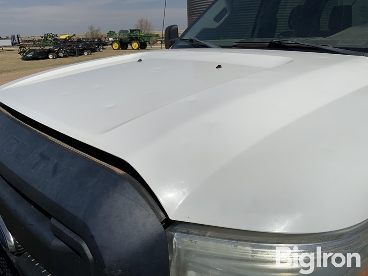 2011-ford-f350-image-13