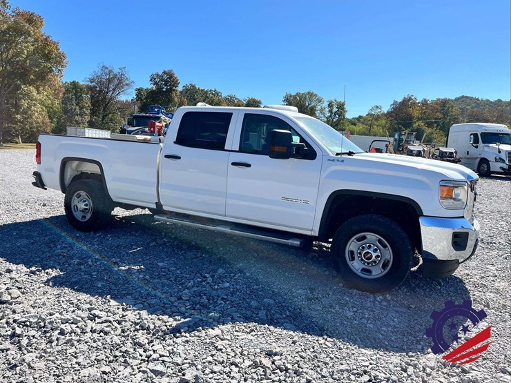 2016-gmc-sierra-2500hd-image-7