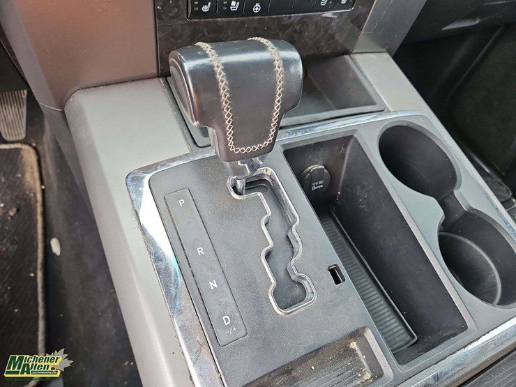 2012-dodge-1500-image-24