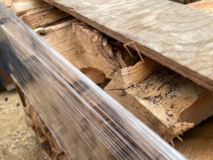 #3052-•-pallet-of-oak-firewood-image-8