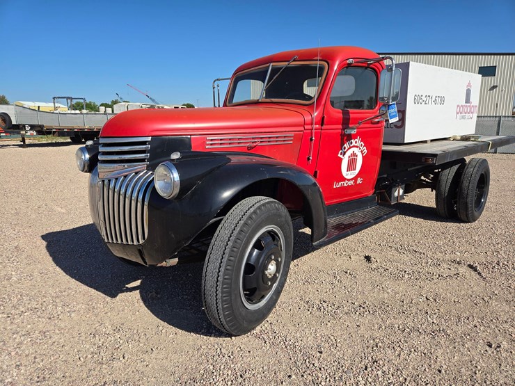 1946-chevrolet-flatbed-truck-image-5