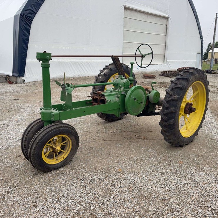 JOHN DEERE A