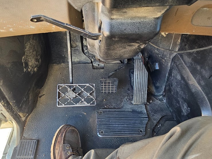 2007-mack-cl713-image-64