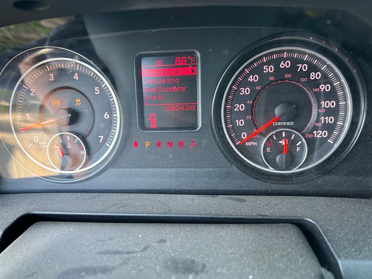 2015-dodge-1500-image-51