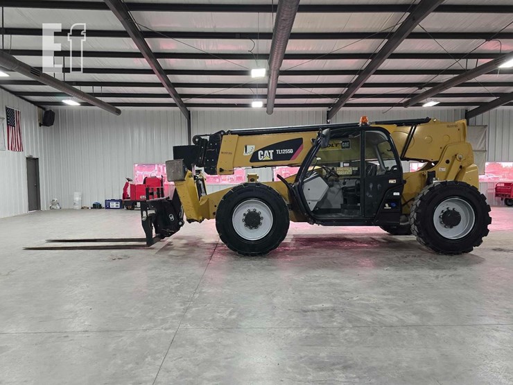 2018-caterpillar-tl1255d-image-5