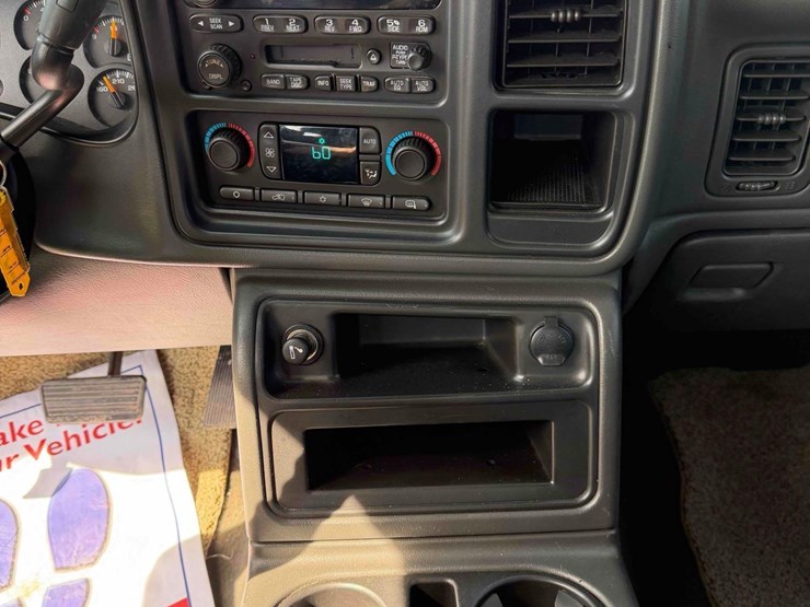 2006-chevrolet silverado-pick-up-image-22