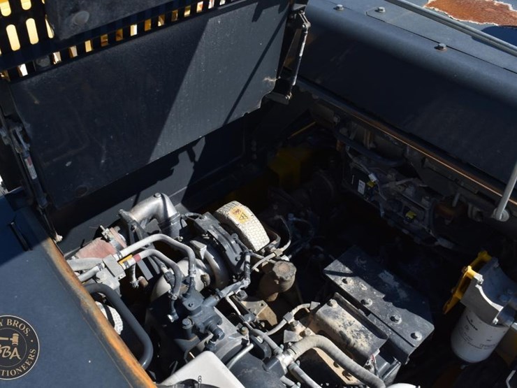 2019-komatsu-pc490-lc-11-image-51