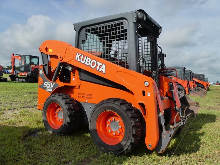 kubota-ssv65-image-1