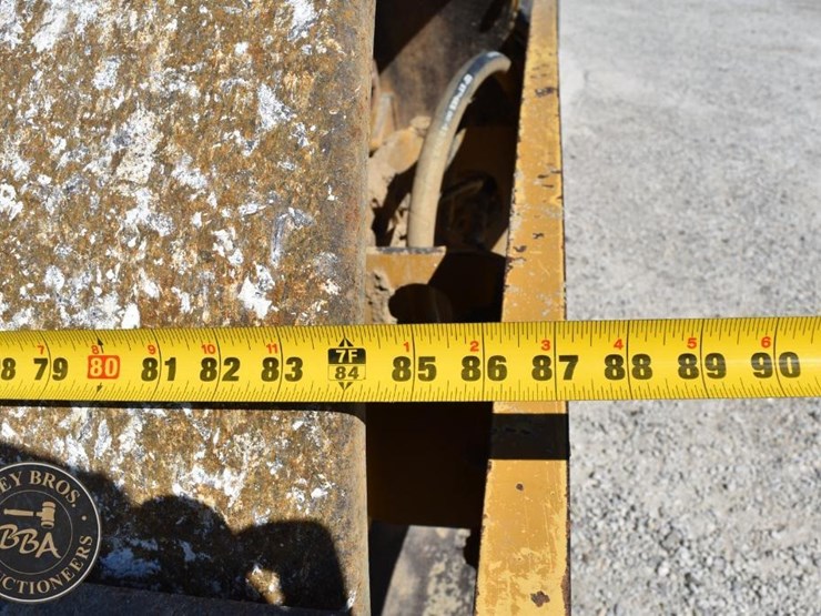 2009-caterpillar-cs56-image-32